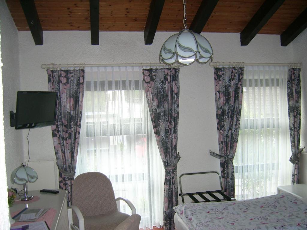Gaestehaus Hochrhoenblick Schönau an der Brend Quarto foto